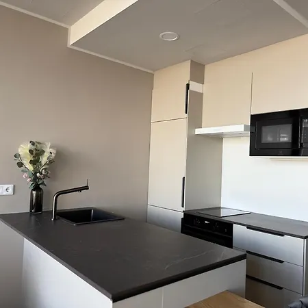 Apartment Aida *