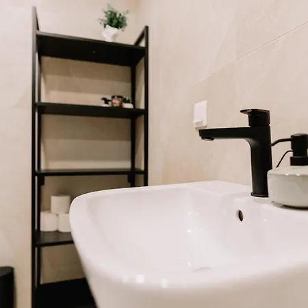 Aida Apartment *
